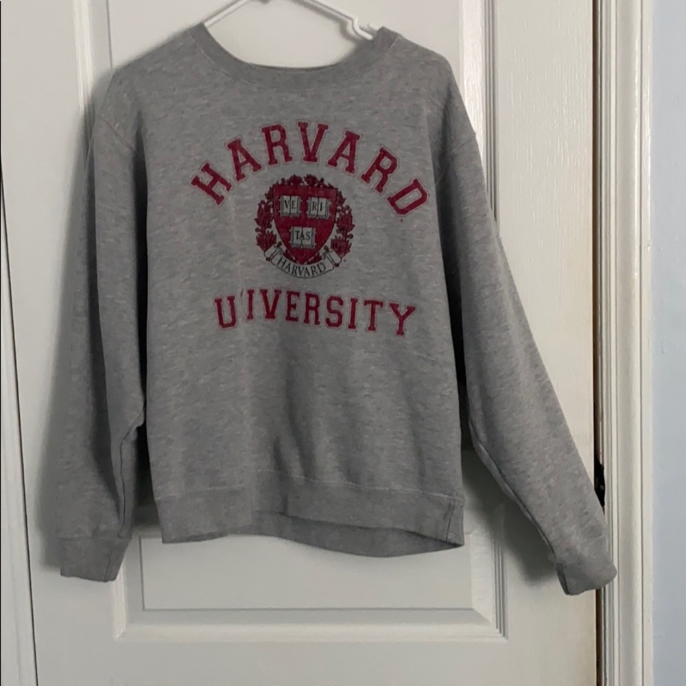 Gray Harvard screw neck